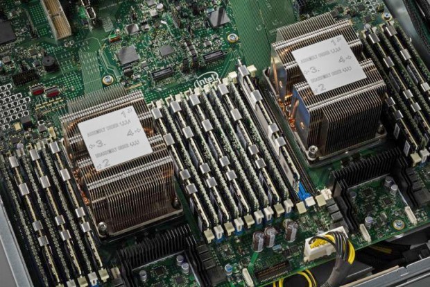 Server mit Persistent Memory (Bild: Intel)