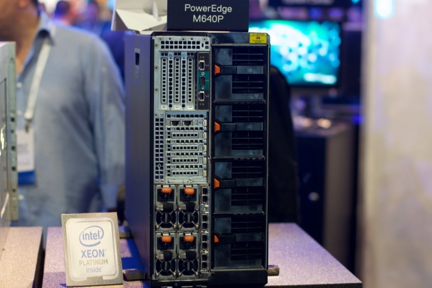 ... und Tower. (Foto: Andreas Sebayang/Golem.de)