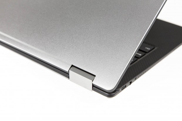 Das 360-Grad-Scharnier ist gut verarbeitet. (Bild: Martin Wolf/Golem.de)