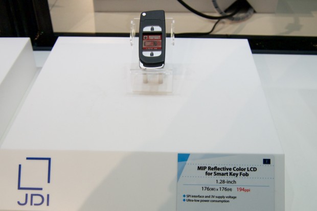 Japan Display zeigte kleine Displays ... (Andreas Sebayang/Golem.de)