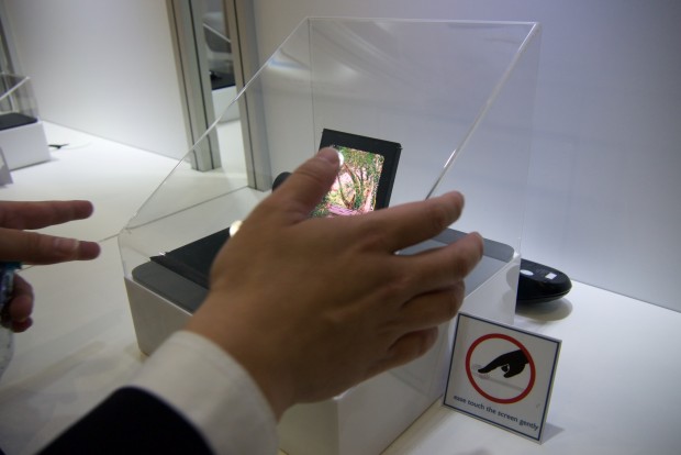 AUOs Aufklapppanel ... (Andreas Sebayang/Golem.de)