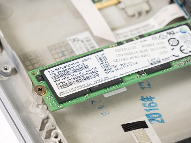 Die SSD ist ein NVMe-Modell von Samsug (Foto: Martin Wolf/Golem.de)