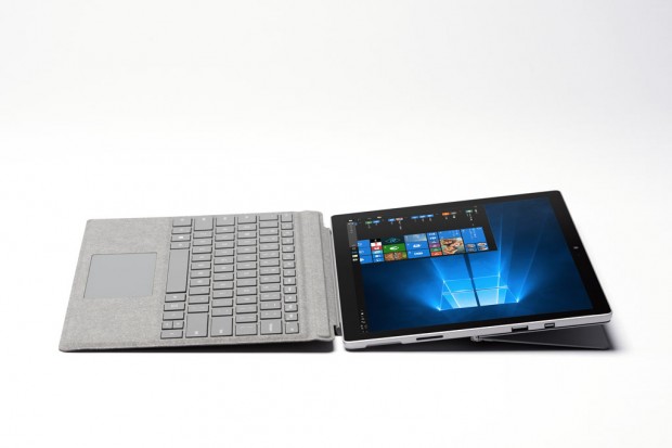 Surface Pro (Bild: Microsoft)