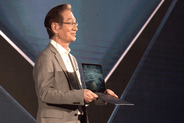 Asus stellt das Zenbook Flip S vor. (Foto: Marc Sauter/Golem.de)