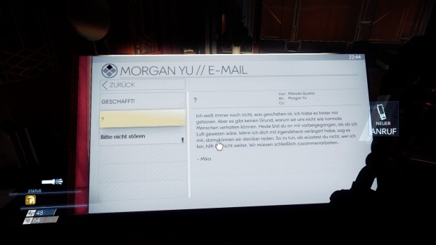 Spieler verbringen viel Zeit mit dem Lesen von Nachrichten und E-Mails. (Screenshot: Michael Wieczorek/Golem.de)