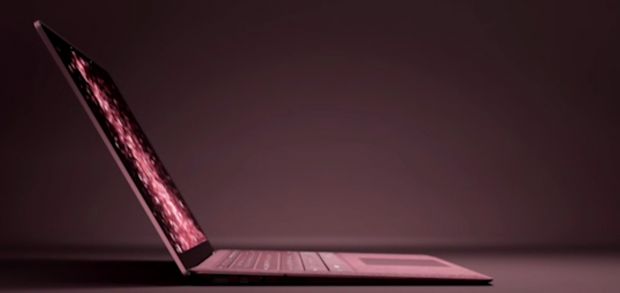 Der Surface Laptop soll durch sein  geringes Gewicht und seine geringe Dicke überzeugen. (Bild: Microsoft)