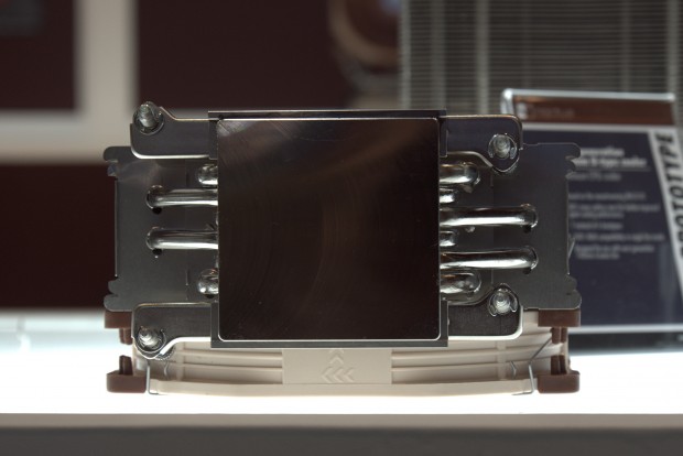 Deren Boden fällt entsprechend dem Package sehr groß aus. (Foto: Marc Sauter/Golem.de)