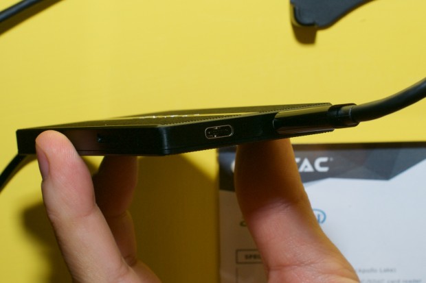 ... bietet zwei USB-C-Schnittstellen (3.1 Gen 1). (Foto: Andreas Sebayang/Golem.de)