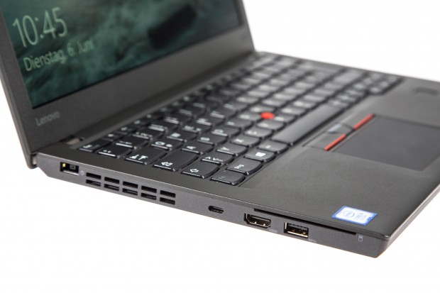 Auf der linken Seite: USB-A, HDMI, USB-C, Netzteilanschluss und Smartcard-Leser (Bild: Martin Wolf/Golem.de)