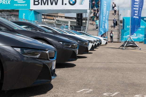 In Berlin machte BMW schon ordentlich Werbung. (Foto: Werner Pluta/Golem.de)