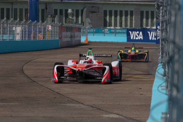Das galt auch für di Grassi, der sich nicht gegen Rosenquist verteidigen konnte. (Foto: Werner Pluta/Golem.de)