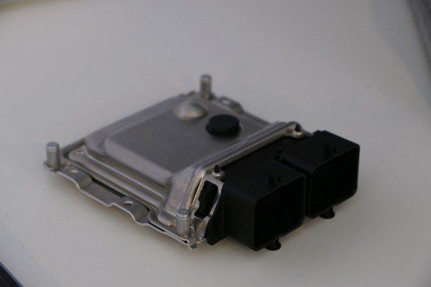 Das Steuergerät hat Bosch aus einem normalen Pkw übernommen. (Foto: Friedhelm Greis)