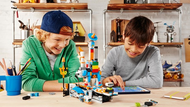 Mit Lego Boost lassen sich viele Kreationen erstellen.(Bild: Lego)