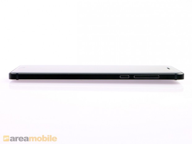 Das Smartphone ist 8 mm dick. (Bild: Areamobile)