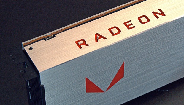 Per Switch wechseln Nutzer zwischen zwei BIOS-Versionen. (Foto: Marc Sauter/Golem.de)