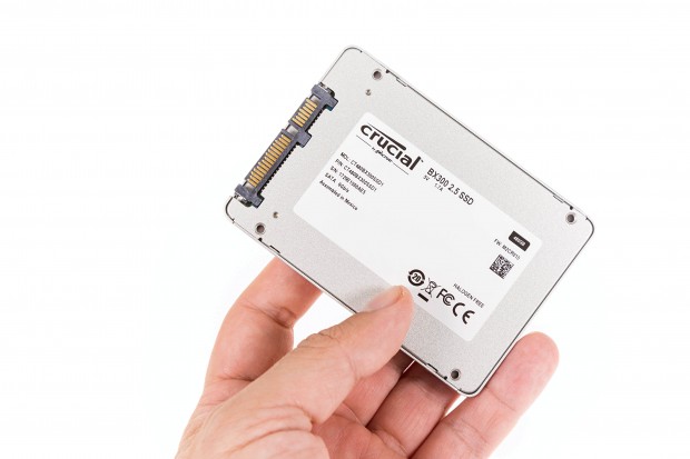 Crucial BX300 (Foto: Martin Wolf/Golem.de)