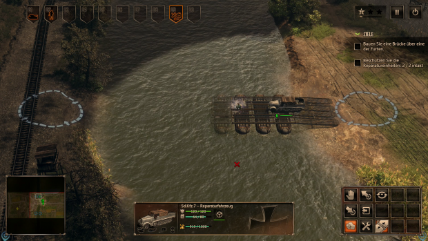 Ein einsamer Soldat baut eine Pontonbrücke für uns. (Screenshot: Golem.de / Bild: Kalypso Media)