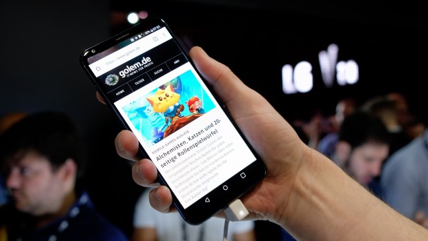 LGs V30 (Bild: Michael Wieczorek/Golem.de)