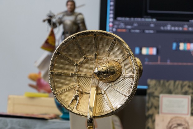 Die Rückseite zeigt den Visual Artist, der hinter den Kulissen arbeitet. (Foto: Werner Pluta/Golem.de)