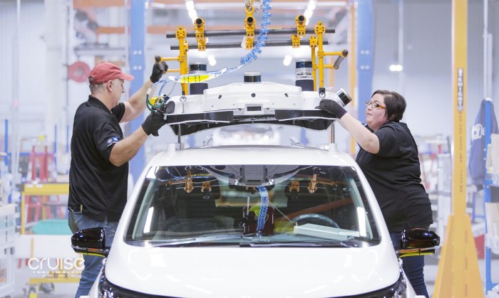 Die Tochterfirma von General Motors lässt die Wagen auf Basis des Chevrolet Bolt in Michigan produzieren. (Bild: Cruise Automation)