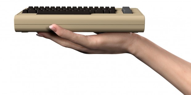 Der THEC64 Mini ist etwas größer als eine ausgestreckte Hand. (Bild: Retro Games)