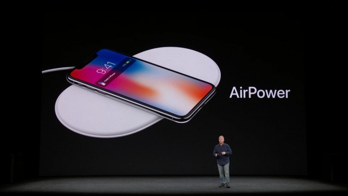 Apple Air Power ist eine Induktionsladestation. (Bild: Apple/Screenshot: Golem.de)