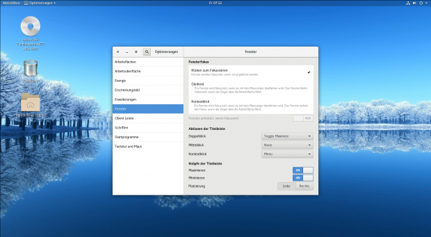 In den Optimierungen können unter anderem die Schaltflächen in der Titelleiste von Fenster links oder rechts platziert werden. (Gnome/Screenshot: Golem.de)