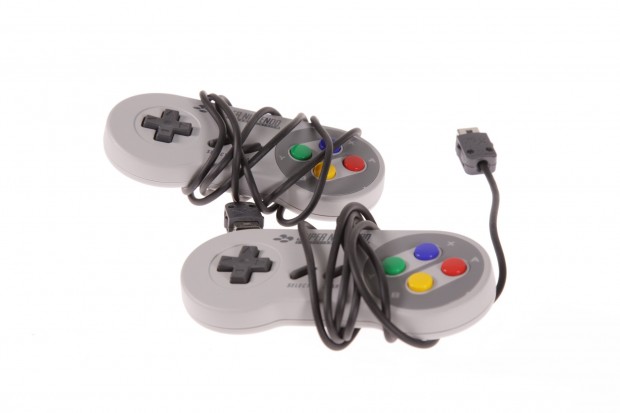 SNES Classic Mini - Controller (Foto: Martin Wolf/Golem.de)