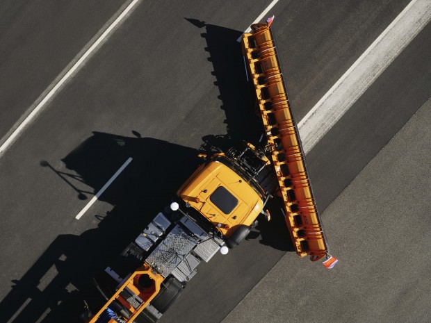 Automated Airfield Ground Maintenance (Bild: Daimler)