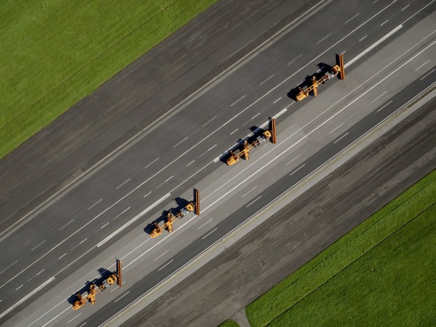Automated Airfield Ground Maintenance (Bild: Daimler)