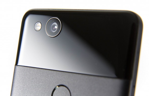 Beide neuen Pixel-Modelle verwendet eine einzelne 12,2-Megapixel-Kamera. (Bild: Martin Wolf/Golem.de)