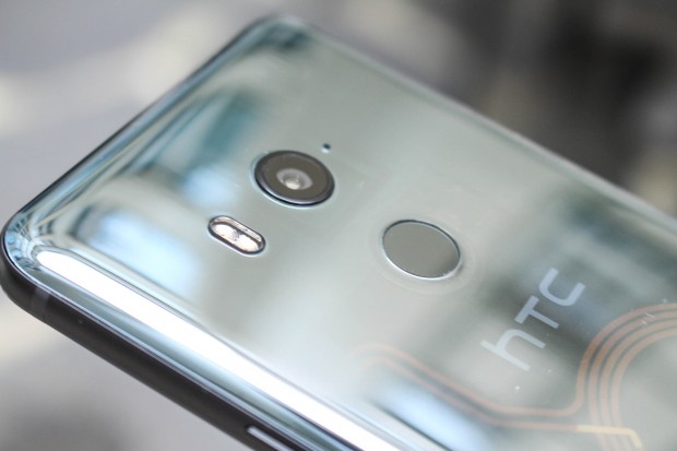 HTCs U11 Plus hat hinten eine 12-Megapixel-Kamera. (Bild: Martin Wolf/Golem.de)