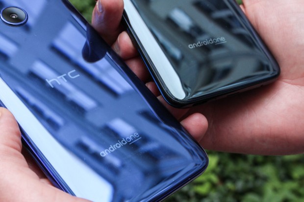 HTC U11 Life läuft mit Android One. (Bild: Martin Wolf/Golem.de)