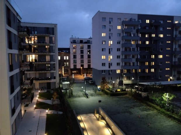 Besonders bei Aufnahmen mit schlechter Beleuchtung macht das Oneplus 5T bessere Fotos als das Oneplus Five. (Bild: Tobias Költzsch/Golem.de)