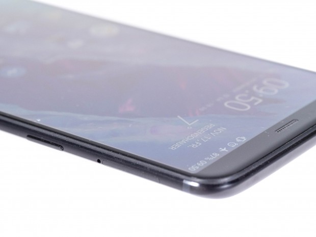 Das Smartphone ist gut verarbeitet. (Bild: Martin Wolf/Golem.de)