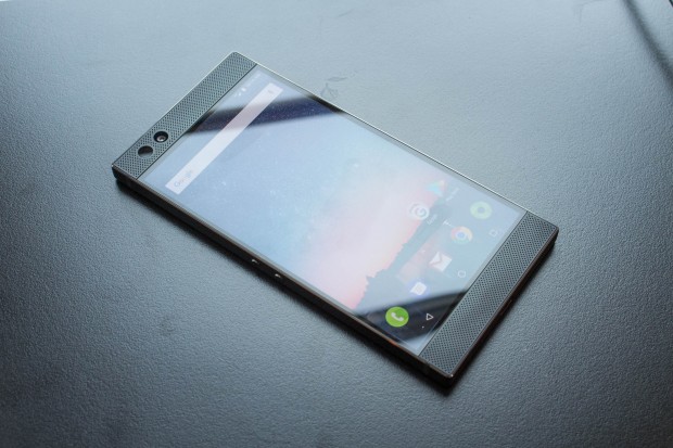 Im Inneren des Razer Phone arbeitet Qualcomms Snapdragon 835. (Bild: Martin Wolf/Golem.de)
