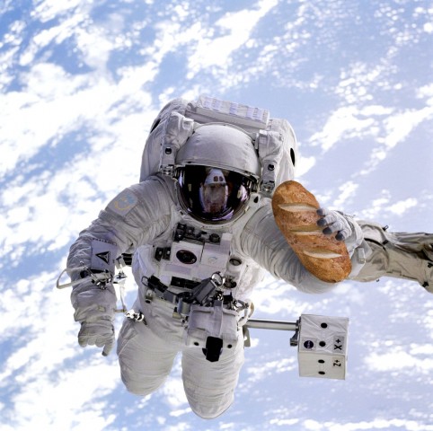 Die Zukunftsvision: Raumfahrer auf der ISS und auf langen Raumflügen versorgen sich mit selbst gebackenem Brot. (Foto: Bake in Space)