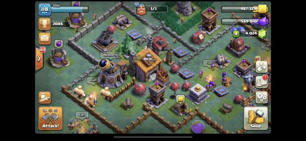 Im Quermodus gibt es in Clash of Clans Balken oben und unten. (Screenshot: Golem.de)