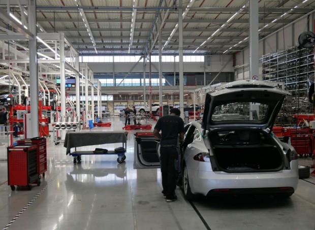 ... wird in Tilburg viel Arbeit von Hand erledigt.  (Foto: Dirk Kunde)