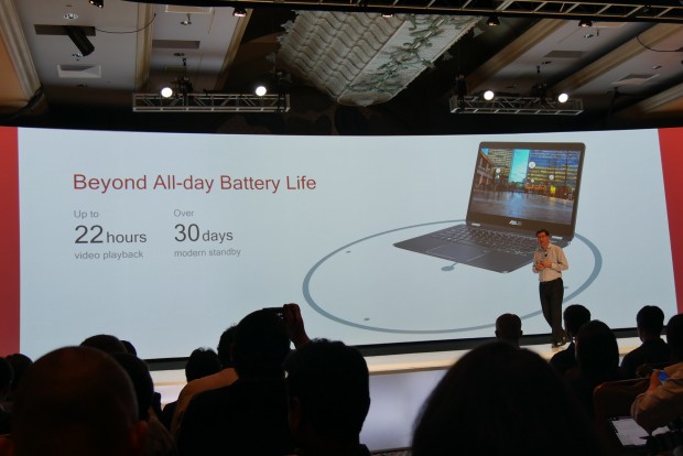 Asus Nova Go mit Snapdragon 835 und Windows 10 on ARM (Foto: Marc Sauter/Golem.de)