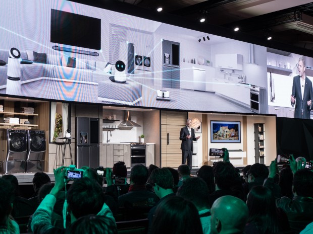 Unter anderem eine Reihe von Haushaltsgeräten sollen miteinander kommunizieren können und automatisch Einstellungen vornehmen. (Bild: Martin Wolf/Golem.de)