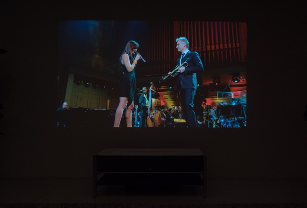 Auch bei schnelleren Bildwechseln hinterlässt der Beamer einen guten Eindruck. (Bild: Martin Wolf/Golem.de)