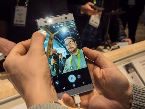 Die Frontkamera kann Weitwinkel- und Porträtaufnahmen machen. (Bild: Martin Wolf/Golem.de)