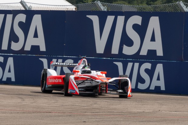 Der Frontflügel ist oben geschlossen. (Foto: Werner Pluta/Golem.de)
