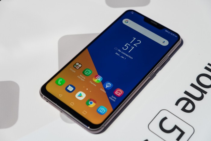 Das Display ist hell genug für die helle Veranstaltungsbeleuchtung. (Foto: Michael Wieczorek/Golem.de)