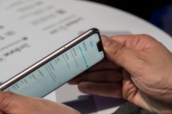 Das Gehäuse hat eine angenehme Form. (Foto: Michael Wieczorek/Golem.de)