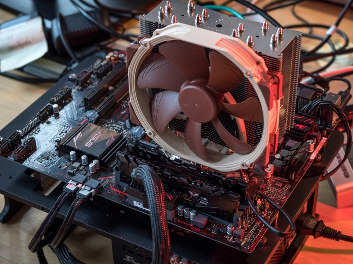 Die Vega Igpus Sind Flott Ryzen 5 2400g Und Ryzen 3 20g Im Test Raven Ridge Rockt Golem De