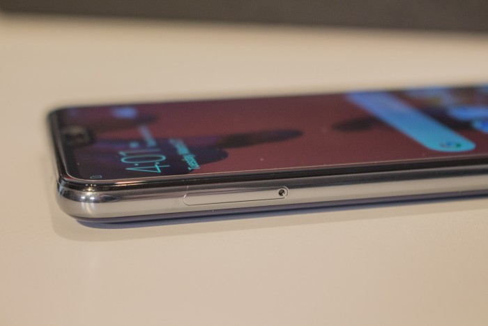 Die Verarbeitung des P20 Pro ist sehr hochwertig. (Bild: Tobias K&ouml;ltzsch/Golem.de)