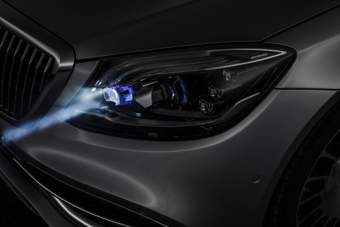 Mercedes-Maybach Digital Light (Bild: Daimler)