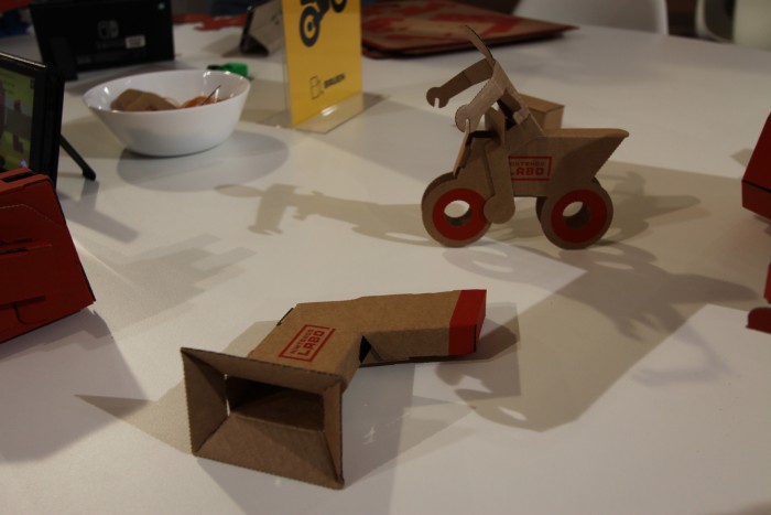 Die Pappe machte einen stabilen Eindruck. (Bild: Stephan Freundorfer)